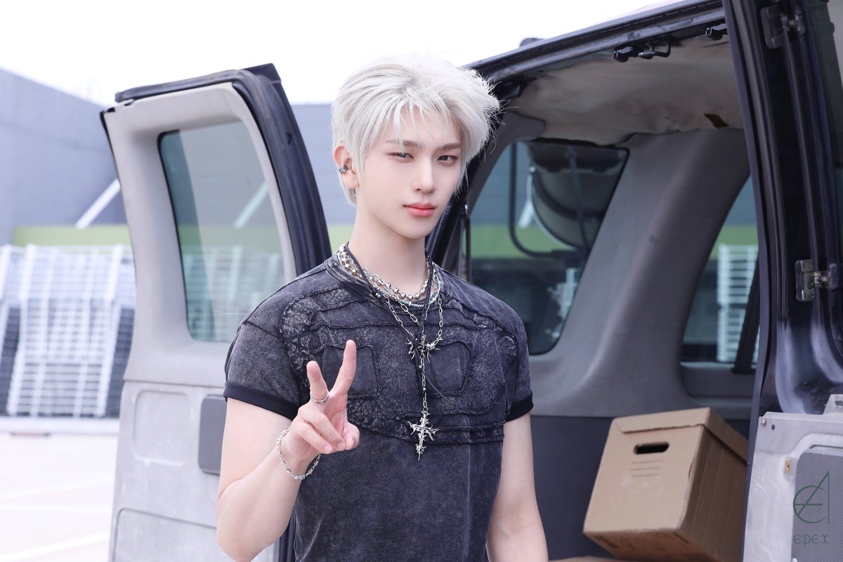 Luv_cat_b's tweet photo. 260729 'ECHO'를
완성하기까지의 MV 비하인드🎬 #백승

Naver Blog
🔗 https://t.co/oboFkO7uan… https://t.co/jJ0Sa31uy2
