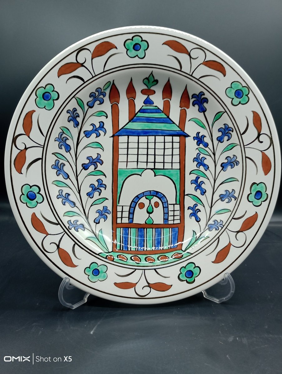 birparcacini's tweet photo. Camii tasvirli çini tabak 
Geleneğin sâdası...
İlyas ustanın fırçasından ( Kütahya)

#cinisanatı #kültürelmiras #kütahya https://t.co/XLoFsr23gS