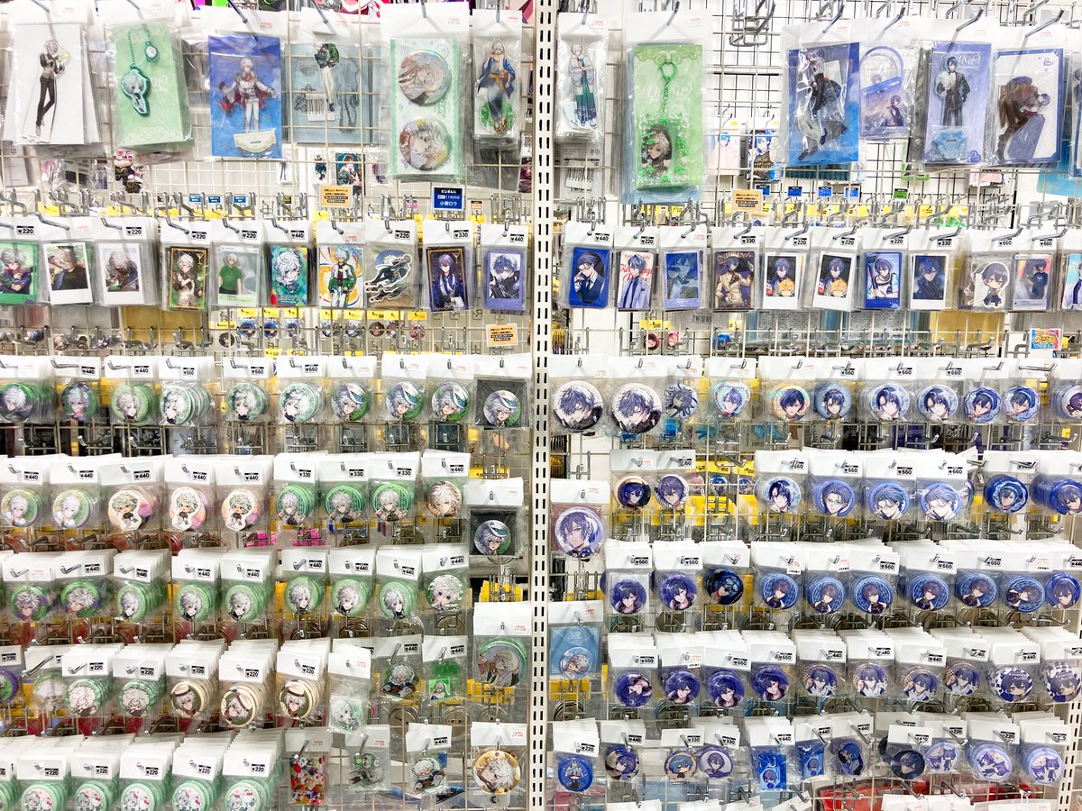 KBOOKSIkeVtuber's tweet photo. ⊹⁺‧┈┈┈┈┈┈┈┈┈┈┈‧⁺ ⊹
今日の『HEROS(Dytica)』コーナー   
🥷🔫🐙🌟👻🔪💡
⊹⁺‧┈┈┈┈┈┈┈┈┈┈┈‧⁺ ⊹

#kbooks #池袋 https://t.co/gRpZzZy2Cq