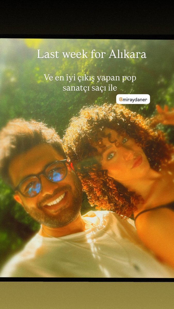 SiteMirayES's tweet photo. 📲| @|ugurkul • IG Story
“La última semana de Alıkara
Y con el peinado de la artista pop revelación más exitosa”
#MirayDaner #Alikara https://t.co/7F4TDmeBcP