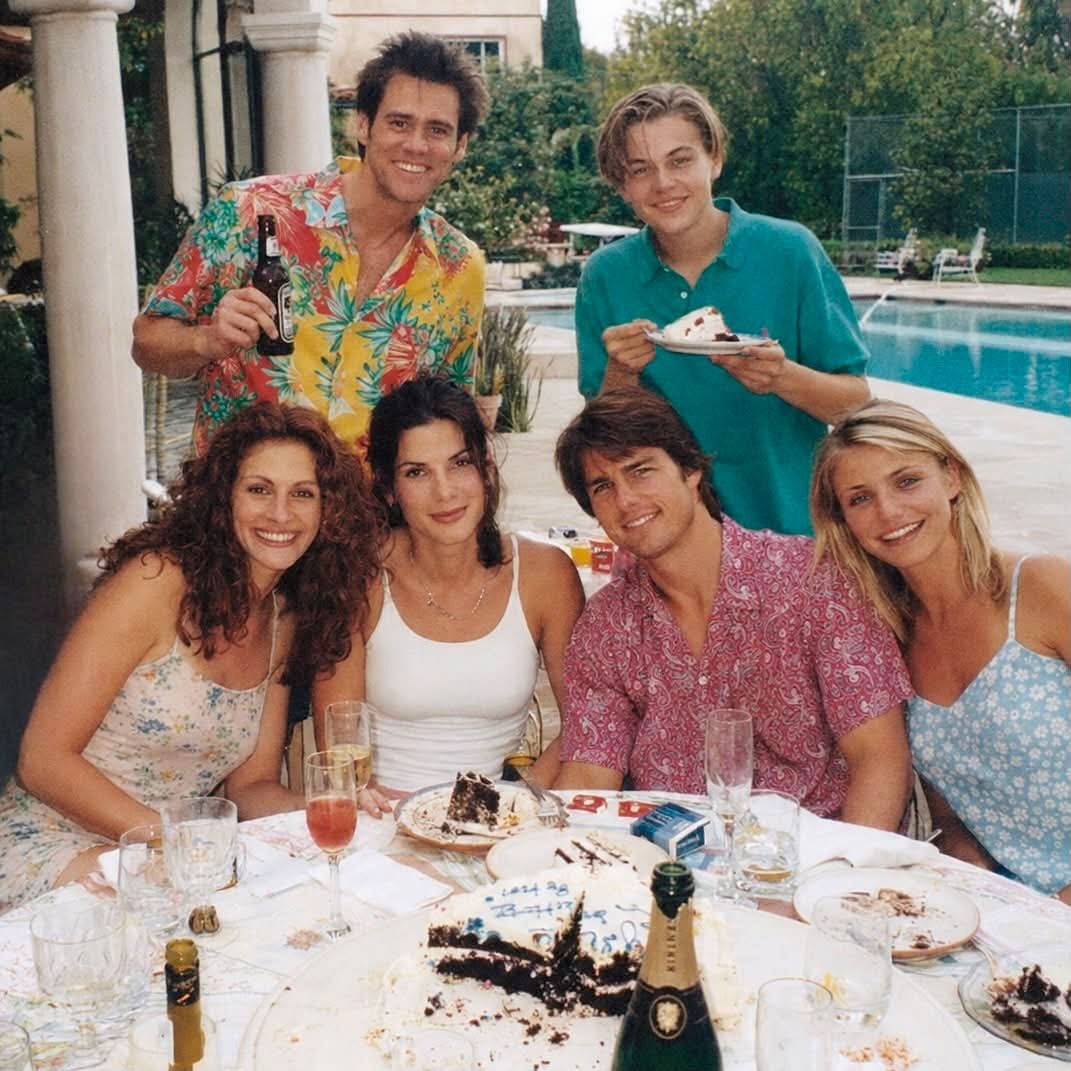 yaghobnazari6's tweet photo. 🎂July26 1995 Happy birthday 31st
Birthday. Sandra Bullock
#sandrabullock #31st birthday
#jimcarrey #leonardodicaprio
#Hallywwod https://t.co/jjWnVQPtQb