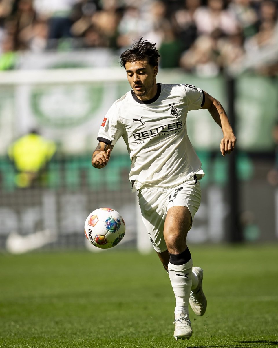jens17_'s tweet photo. 보루시아 묀헨 글라트바흐 IG POST
💚🖤 : Happiest Birthday jenscastrop Wir gratulieren herzlichst zum 23. Geburtstag und wünschen nur das Beste!🍀 Genieße deinen Tag.
번역 : jenscastrop 생일 축하합니다!
23번째 생일을 축하하며, 모든 행운을 기원합니다!
#옌스카스트로프 #Jens https://t.co/l6wt6DePlh