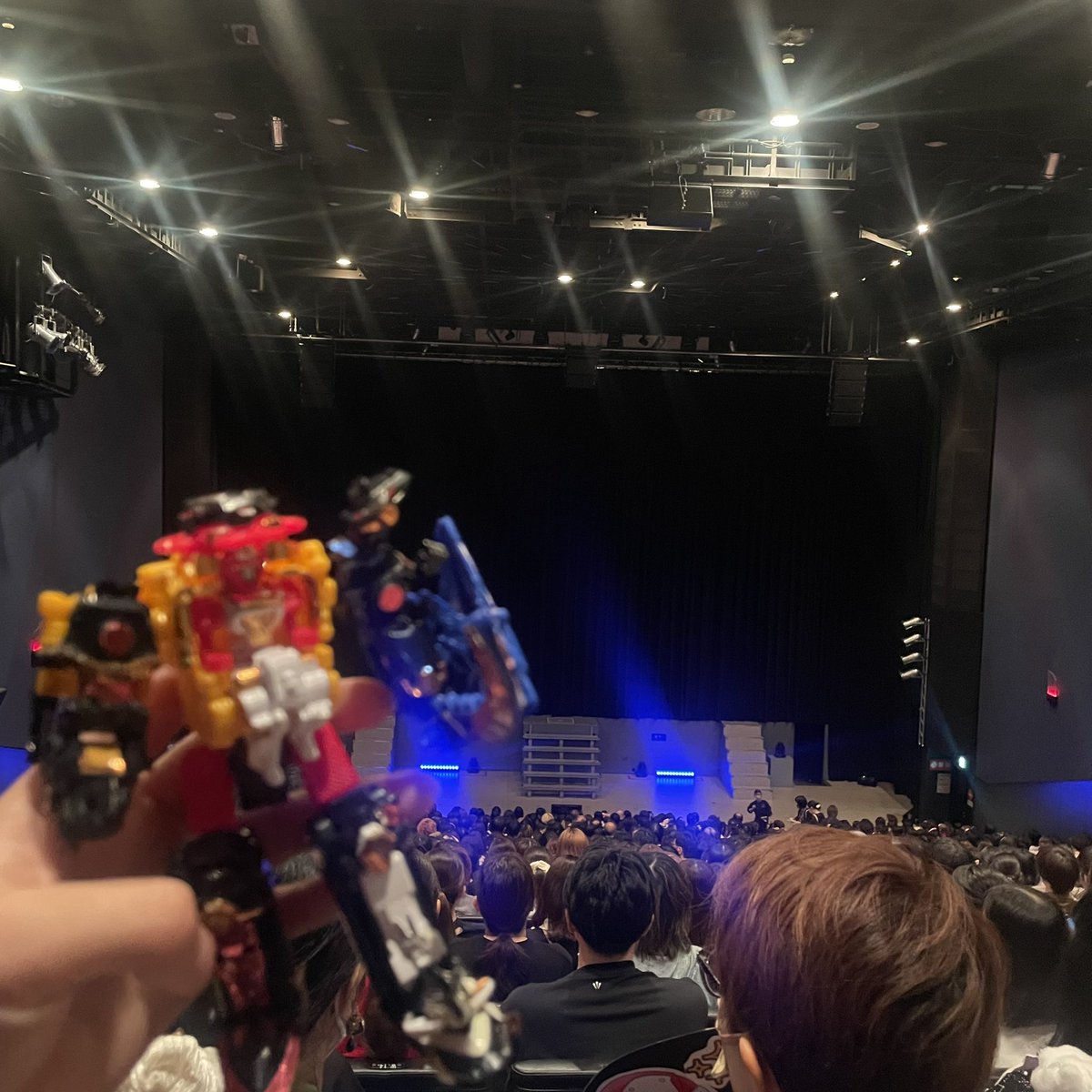 _thuanha's tweet photo. #手裏剣戦隊ニンニンジャー 

ありがとうございます😇 !!!!-  From a foreigner fan that came from America to here https://t.co/IjzwBWoi0n