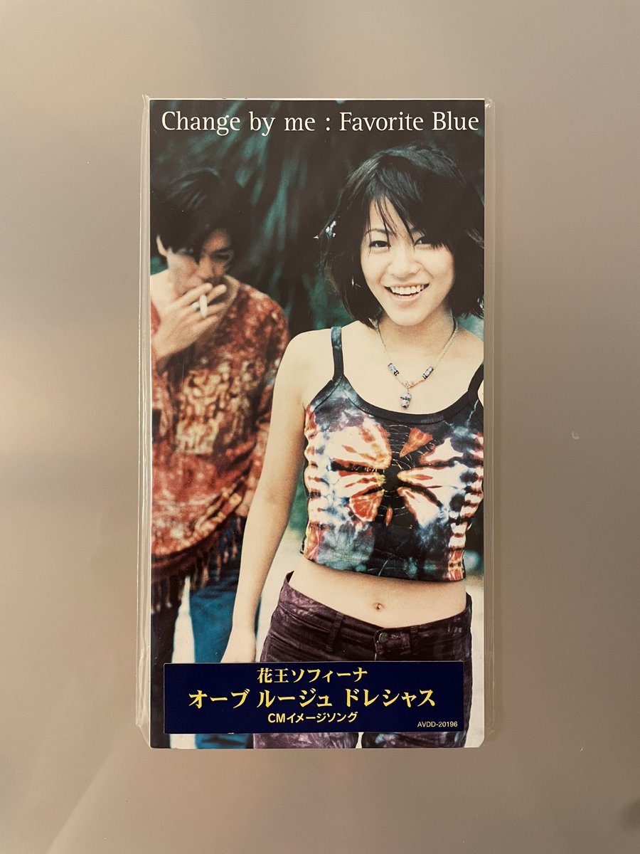 hanimage58's tweet photo. 1997年7月30日にFavorite Blueの「Change by me」が発売されて29周年。作詞:松崎麻矢ちゃん、作曲:木村貴志さんによる作品です。花王「ソフィーナ オーブ ルージュドレシャス」のCMソングに起用されました。素直な自分になって素敵な恋をしたくなる歌詞でございます。
#FavoriteBlue
#Changebyme https://t.co/64wllDwzWI