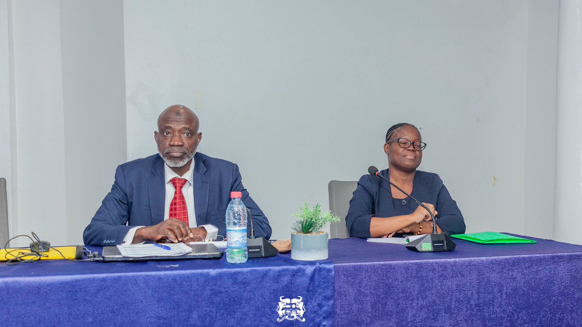 gouvbenin's tweet photo. Gouvernement ouvert : Le Bénin engage la co-création de son premier Plan d’action national

Le Bénin concrétise son engagement en faveur d’une gouvernance ouverte. Près d’un an et demi après son adhésion au Partenariat pour un Gouvernement Ouvert (PGO) en janvier 2025, le pays a organisé du 27 au 31 juillet 2026 à Cotonou un atelier national d’appropriation des principes du PGO.

🌐 Retrouvez l'article intégral et les photos officielles sur ce lien => https://t.co/UNcjL2VDOV