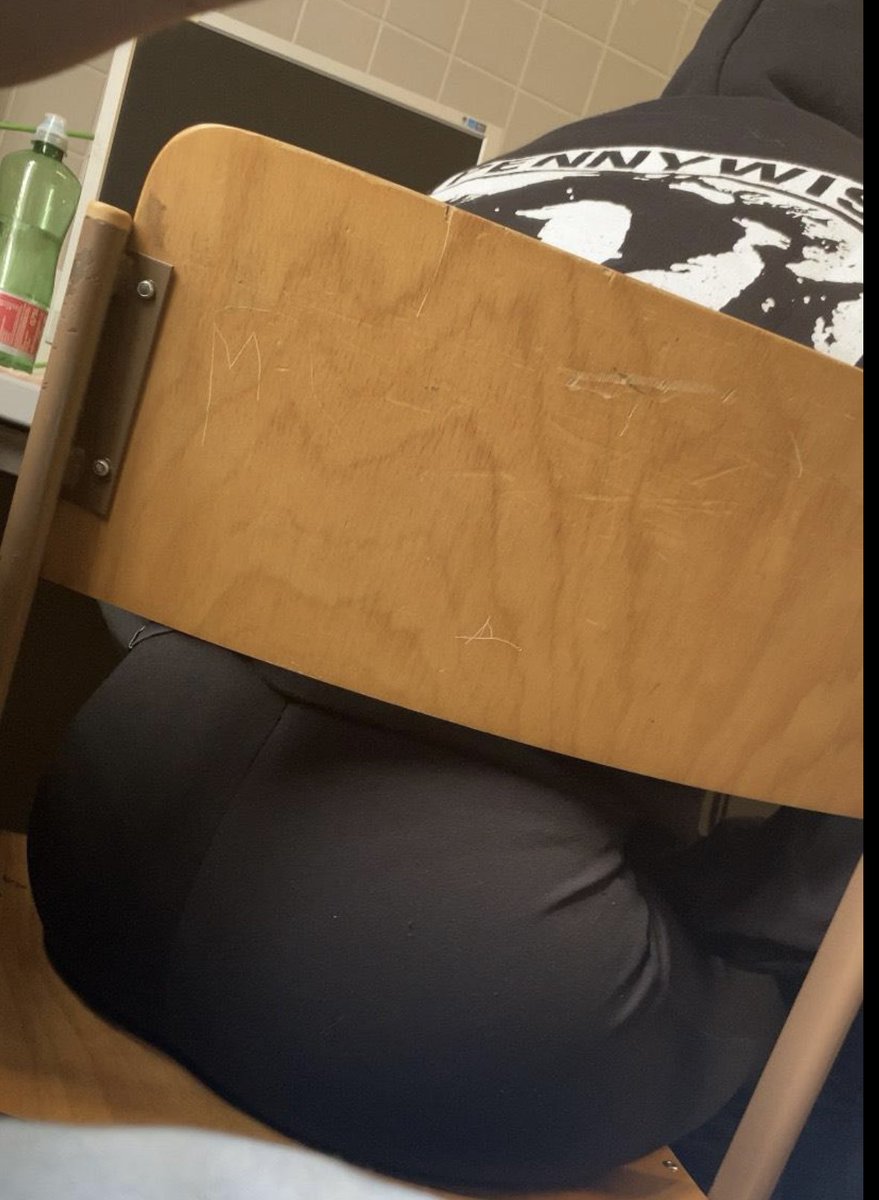 GermanBitches2's tweet photo. Candid Serbian Part 3 #Candid #teen https://t.co/JwlV2F5YwA