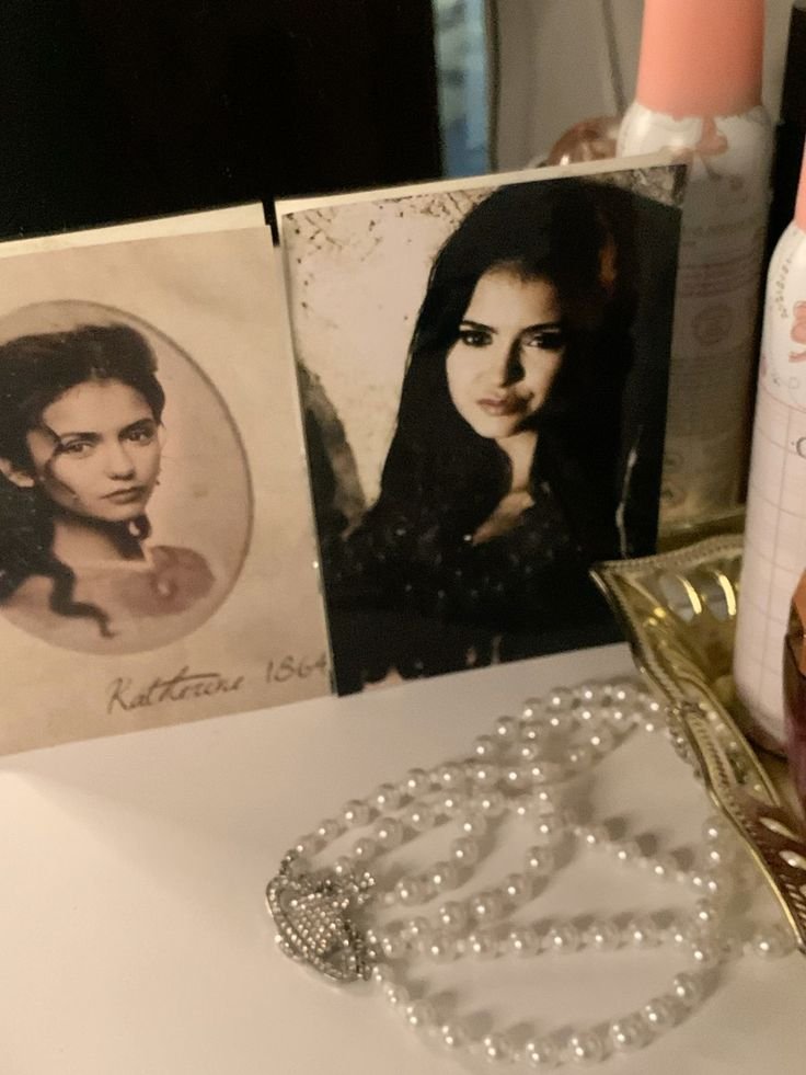 JsjsjsKlaus's tweet photo. My religion: Katherine Pierce https://t.co/jqidYdHYA6