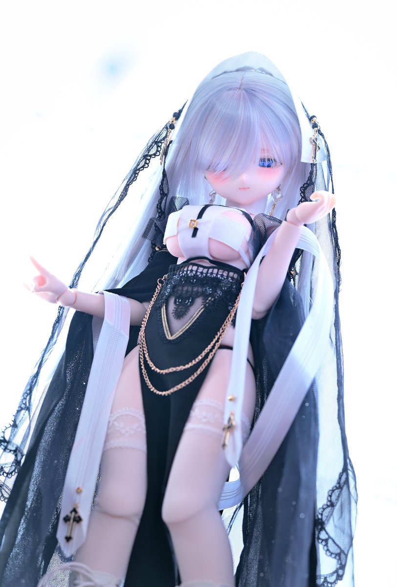 faphnia's tweet photo. 魅怜艶「私のことは魅怜艶（みれあ）とお呼びください……よろしくお願いしますね、主さま💕」

突然お名前教えてくれてびっくりしちゃった👀

魅怜艶「あらあら、そんなに驚かれなくても……そろそろ教えて差し上げないと、主さまが困ってしまうでしょう？」

確かに……改めてよろしくね🥰
#きな娘 https://t.co/Yj0e07fOu6