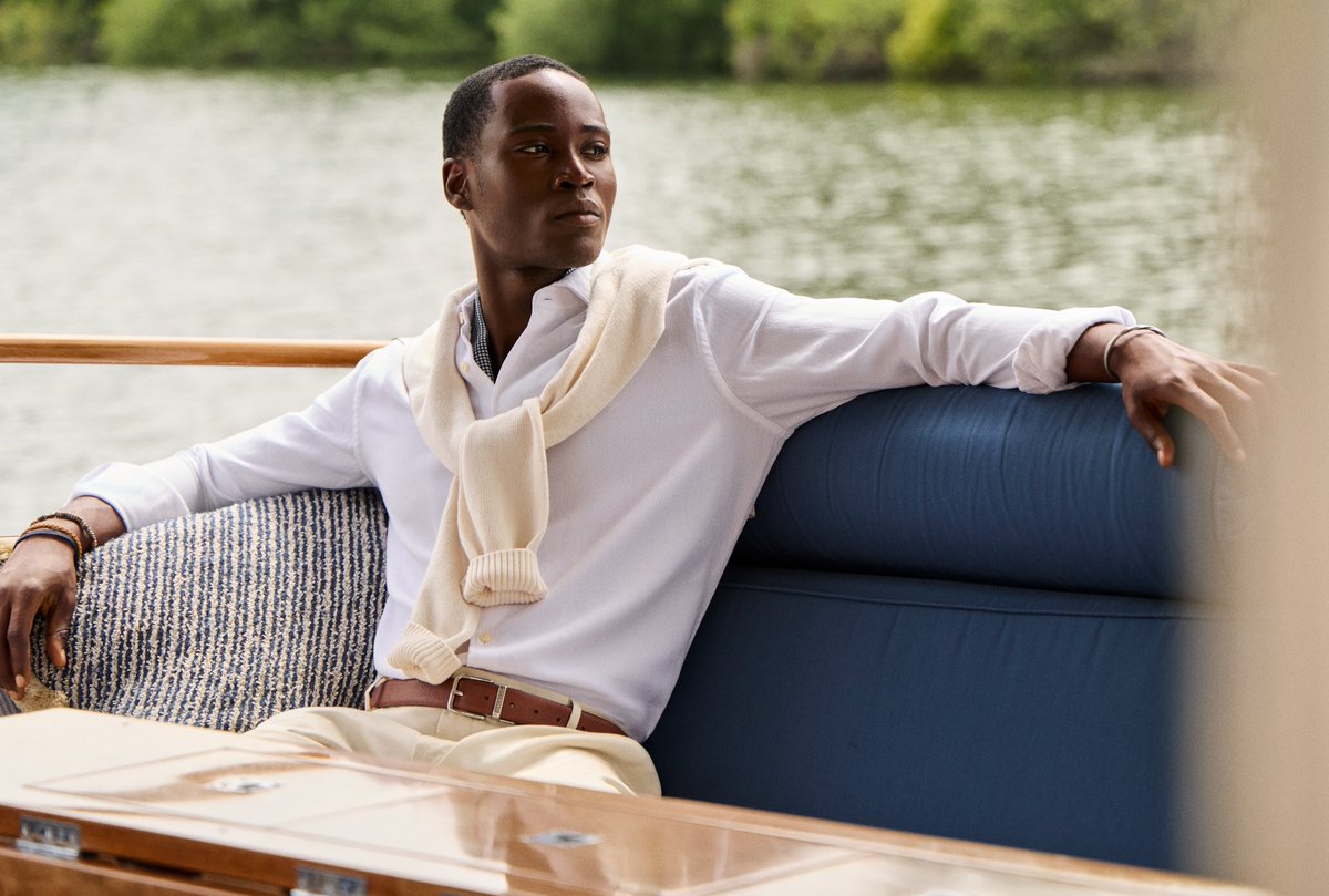 HackettLondon's tweet photo. When summer days become cooler nights, a soft knit over the shirt brings just the right touch of refinement. 

Discover more: https://t.co/3k04O51xhe

#HackettLondon #HowToHackett https://t.co/GSlWeiQO0p