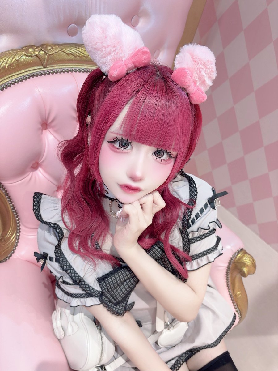 Oxzuw_'s tweet photo. 目移りなんて許しませんので！＞ᵕ＜🎀💕 https://t.co/E9tDctrSAq