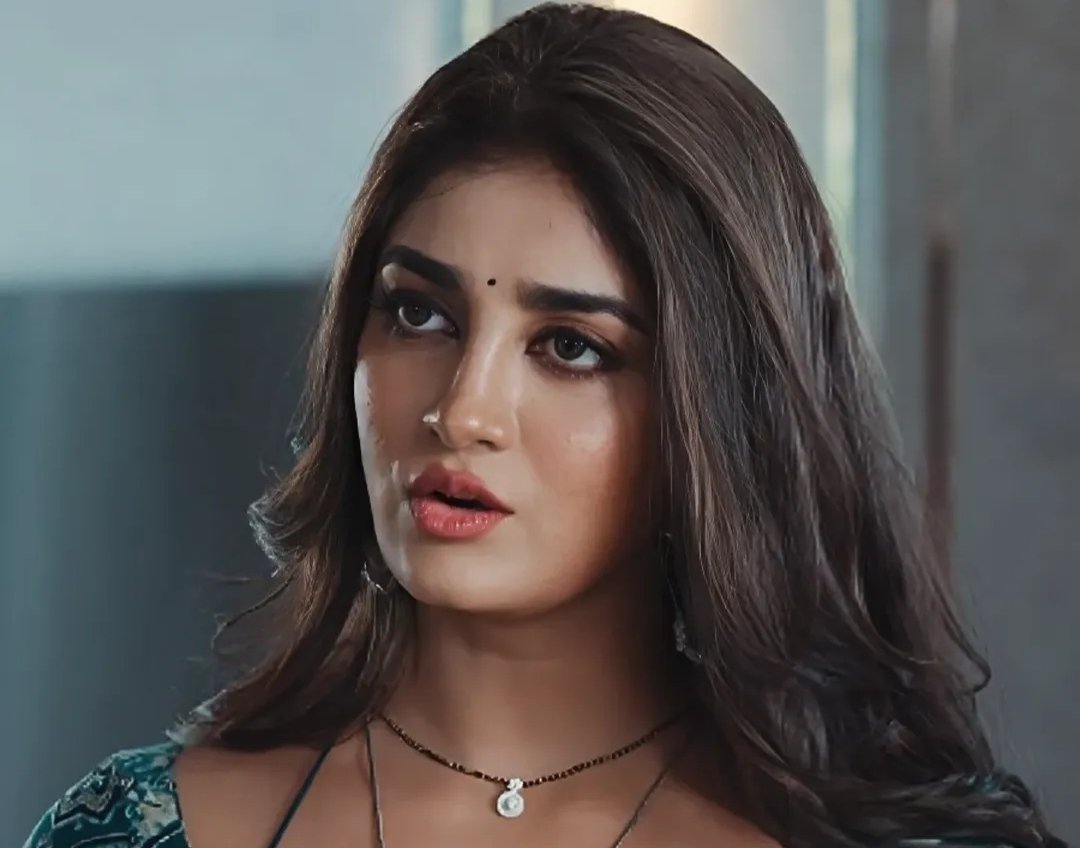 screensirenx_07's tweet photo. BIG FAN OF THIS HOTTIE'S CLASSY AVATAR AND FACECARD..🥵❤️🔥
#DimpleHayathi #ToxicTheMovie #DimpleHayathiHot #SpiderMan
#JanaNayagan #Raaka #Ramayana
#Dragon #AvengersDoomsDay #F1
#ChennaiLoveStory #LENIN #BMW
#Alpha #TheOdyssey #Spirit #BJP
#AlluArjun #Fauzi #Varanasi #OG2 https://t.co/3hiI89Cj0R