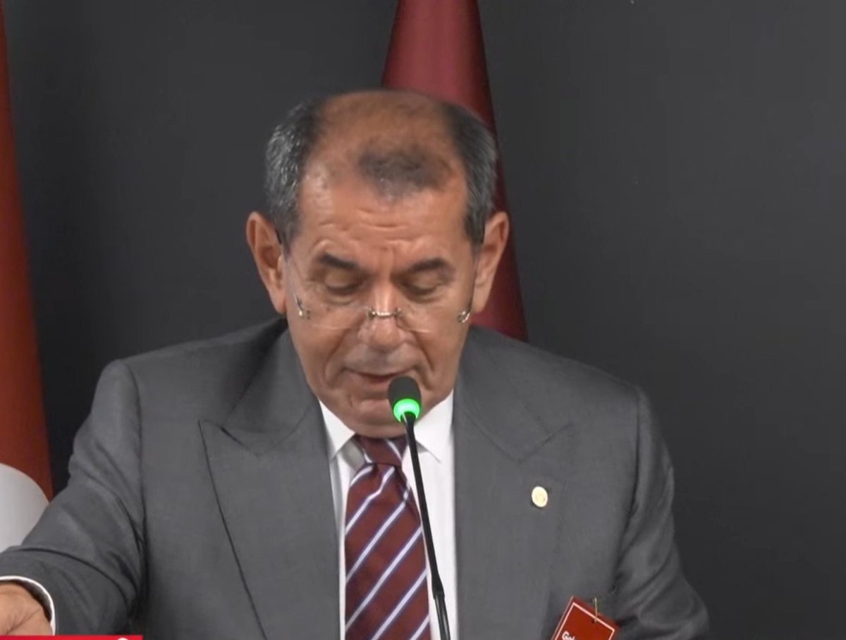 samiyengundem's tweet photo. Dursun Özbek: "Her yaz transferde geç kaldığımız söylendi, eleştirildik. Biz Galatasaray için doğru olanı yaptık ve sezon sonunda kupayı kaldıran yine Galatasaray oldu." https://t.co/VtpFZOMucd