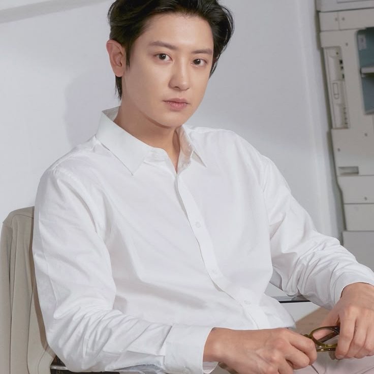littlepwettyboy's tweet photo. #chanbaek au 🔜

that one kating cantik (baekhyun) yang sering digadang-gadang "lalapan teknik" dan friendly abis baru aja selesai sempro, bikin (chanyeol) dosen yang baru selesai studi S3 di china panik karena tunangan yang sering dia cuekin ternyata incaran banyak mahasiswanya. https://t.co/mdqW2PC50r