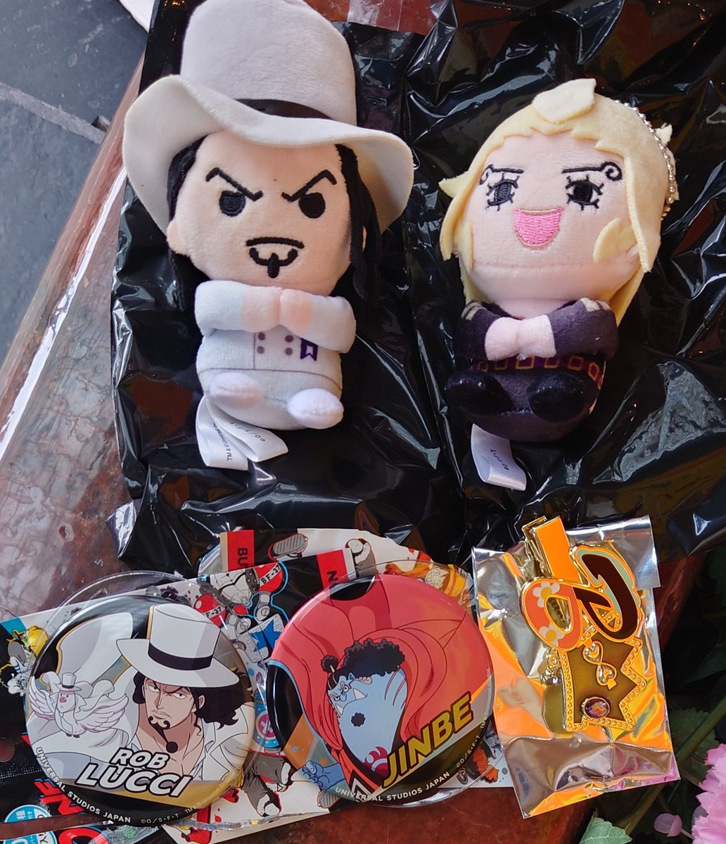 hoaronnn's tweet photo. 交換　USJ　コレクタブル

譲：写真のもの
ルッチ　デュバル　ジンベエ　ブルック

求：同種　サンジ　ルフィ

8/15 パーク内手渡し

よろしくお願いします https://t.co/fiJExEtQnH