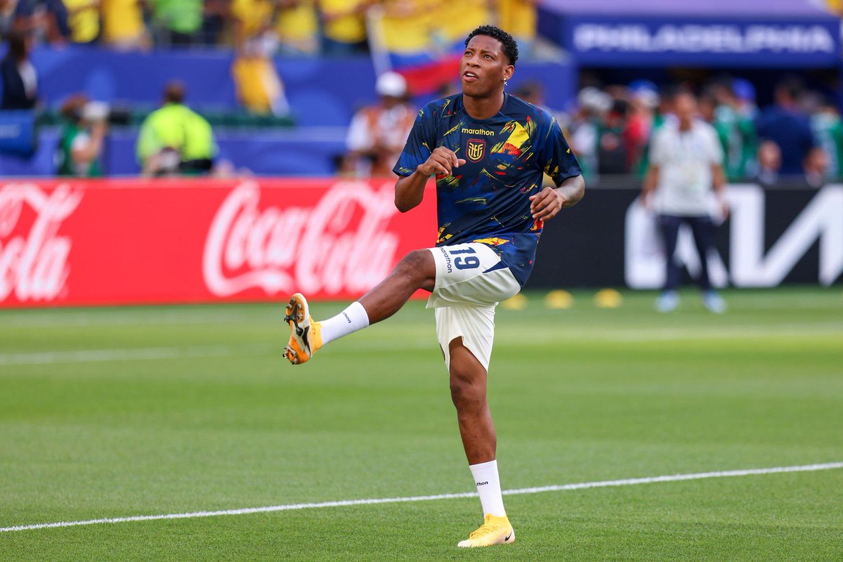 Oliveira32Pablo's tweet photo. 📌 ESCLARECIMENTO IMPORTANTE!
Até o momento, não existe nenhuma informação oficial ou de fontes confiáveis que indique negociação, sondagem ou interesse do #Zenit na contratação do jogador Gonzalo Plata, do #Flamengo . A hipótese de transferência não tem embasamento por enquanto. 🚫🔎
Photo by Roger Wimmer