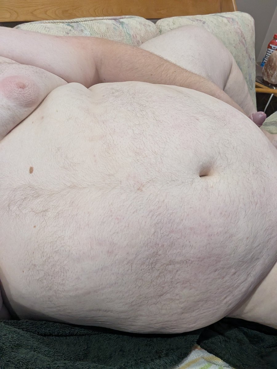 discrthroway96's tweet photo. Woke up horny af this morning https://t.co/90p3E5tNfw