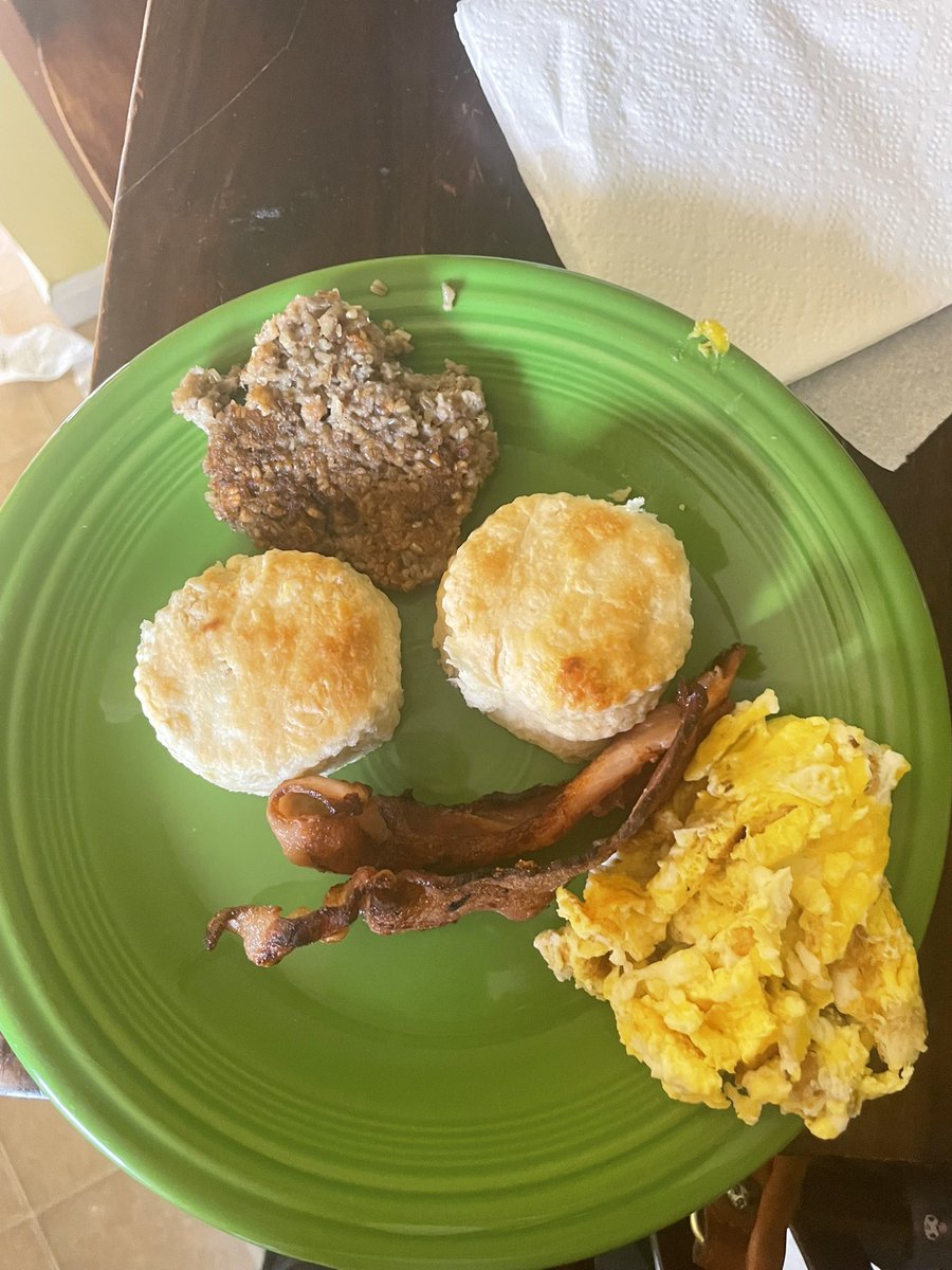 uselessmidnight's tweet photo. good morning https://t.co/RyxBWJZ7Fw