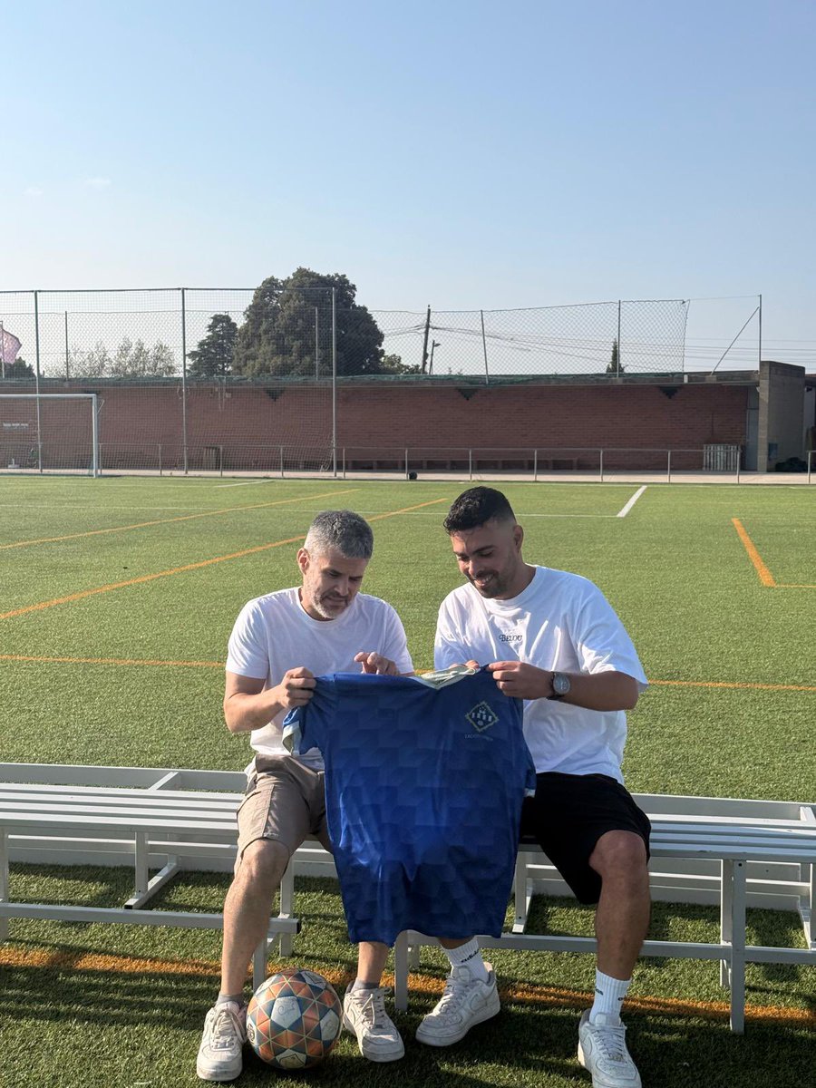 CFCastelltersol's tweet photo. arriba al CF Castellterçol amb les mateixes ganes de sempre: gaudir del futbol, del club i del poble.

🎯Experiència, passió i aquell esperit competitiu que no s'aprèn, sinó que es porta dins. https://t.co/gHpwYZY5YS