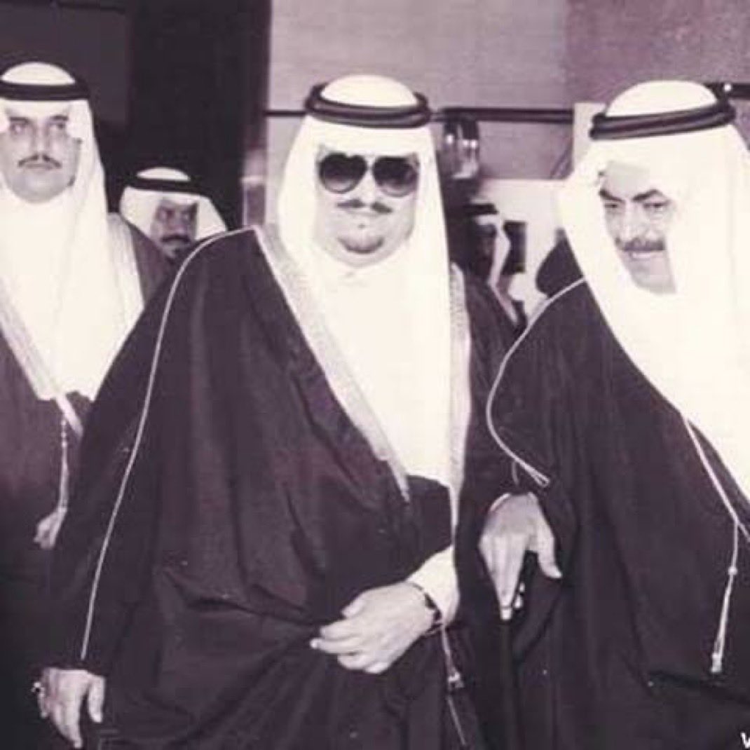 Altunisi_M's tweet photo. رحل عن الدنيا اليوم معالي الدكتور بكر عبدالله بكر مدير جامعة الملك فهد للبترول والمعادن الأسبق، وسفير خادم الحرمين الشريفين الأسبق لدى كلٍ من تونس وسوريا .. كان صاحب عطاء لوطنه ومجتمعه وللمؤسسات التي قادها .. حاورته في بداياتي الصحفية وقت كان مديرًا للجامعة وخرجت منه بدروس في العطاء والإتقان.
أسأل الله له الرحمة وجنّات النعيم .. خالص العزاء لشقيقة الدكتور خالد مدير عام الخطوط السعودية الأسبق، ولأسرته وذويه ومحبيه.
إنّا لله وإنا إليه راجعون.