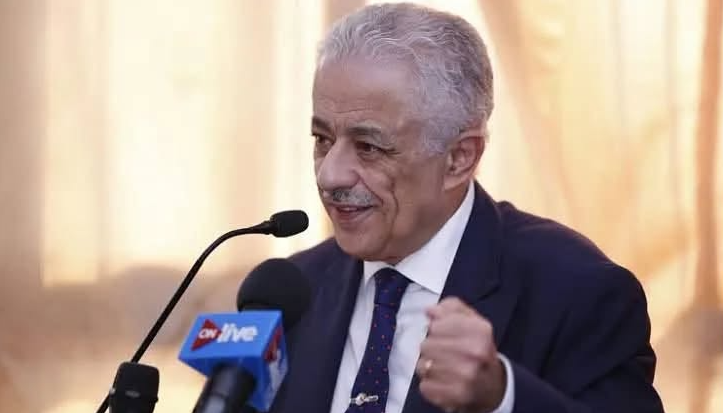 Sh0redder's tweet photo. طارق شوقي هيفضل اعظم وزير تربية وتعليم جيه فتاريخ مصر، قدر ينزل مجموع طب من 99.5% لـ 91% وخلى كل كليات القطاع الطبي تنزل للتمانينات

يخي ده ففترته كان اللي ب��جيب 75% فثانوية كان بيتعمله مقام بس للاسف جهل الناس وهوسهم بالـ 98% و99% خلاهم يضيعوا راجل كان يقدر يغير التعليم من ايديهم https://t.co/AcQ44Ry57B