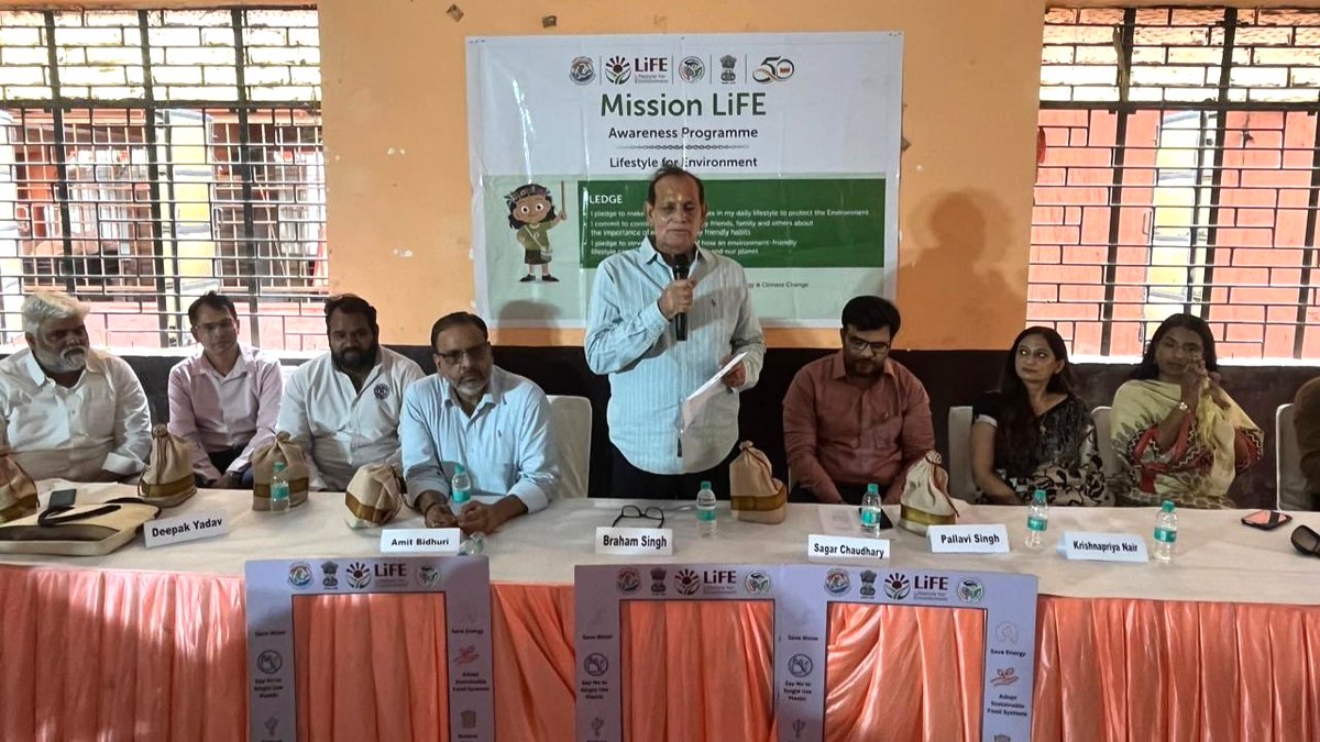 teriin's tweet photo. 🌱Marking World Nature Conservation Day (28 July 2026), TERI-EIACP, in collaboration with Skill Samariddhi and with the support of the Ministry of Environment, Forest and Climate Change (MoEF&CC), Government of India, organised a Community Awareness Programme on 29 July 2026 in Jasola, New Delhi, on the theme “From Waste to Resource: Building a Sustainable Future Towards Viksit Bharat @ 2047.”

The programme commenced with a welcome address by Mr Amit Bidhuri, State Executive Member, OBC Morcha, Delhi Pradesh.

It featured expert sessions by
▪️ Ms Pallavi Shukla, Fellow, TERI, on the EIACP Scheme and Mission LiFE; 
▪️ Mr Sagar Chaudhary, Founder, Skill Samariddhi, on community concerns and local waste management challenges;
▪️ Mr Braham Singh, Councillor, Madanpur Khadar West, on MCD initiatives;
▪️ Dr Deepak Yadav, Founder, Sustainable System Design Enterprises, on waste segregation and disposal challenges;
▪️ Mr Kuldeep Choudhary, Programme Officer, National Institute of Urban Affairs, on decentralised waste processing and home composting; and
▪️ Ms Krishnapriya Nair, Research Associate, TERI, on circular economy and resource efficiency.

The programme encouraged participants to adopt responsible waste management practices, embrace circular economy principles, and contribute to the vision of Viksit Bharat @ 2047 through sustainable lifestyles and collective environmental action.

@terieiacp23 |

#WorldNatureConservationDay #TERIEIACP #MissionLiFE #WasteToResource #CircularEconomy #WasteManagement #Sustainability #ViksitBharat2047 #MoEFCC #CommunityAwareness

(1/2)