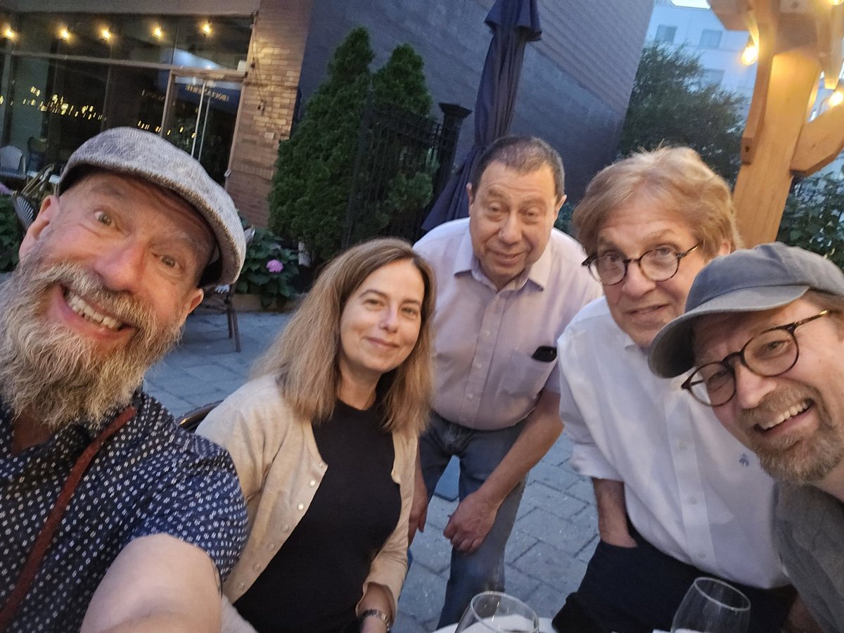 MillerLabMIT's tweet photo. Dinner with these geeks.  https://t.co/OZ9rtjOcYa  Board of Directors. https://t.co/IILMJ3YLOo