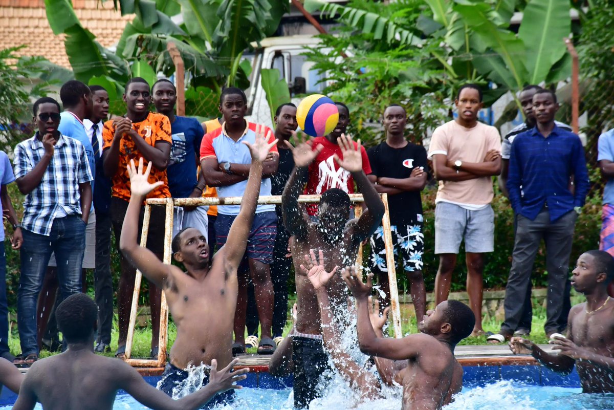 smackists's tweet photo. Water Polo at SMACK, inter-house Competitions 🤽🏽‍♂️🥅

#SMACKAt120🦅 https://t.co/6BoEdfBdHB