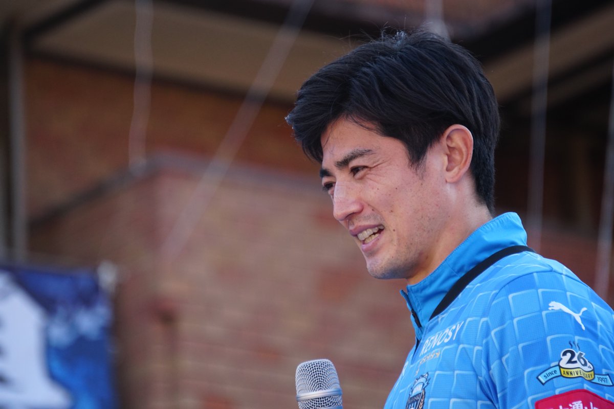 etotakashi's tweet photo. 谷口彰悟選手への復帰オファーについて竹内弘明強化本部長が語りました。

「人数は関係ない、彼は特別」とのことで、移籍期限ギリギリまで待つ覚悟でオファー。日本代表選手として2026年W杯では主力として活躍しており、復帰は叶わなかったがクラブの変わらぬ高い評価が明らかに。
↓
#frontale https://t.co/Qj3qhhClPG