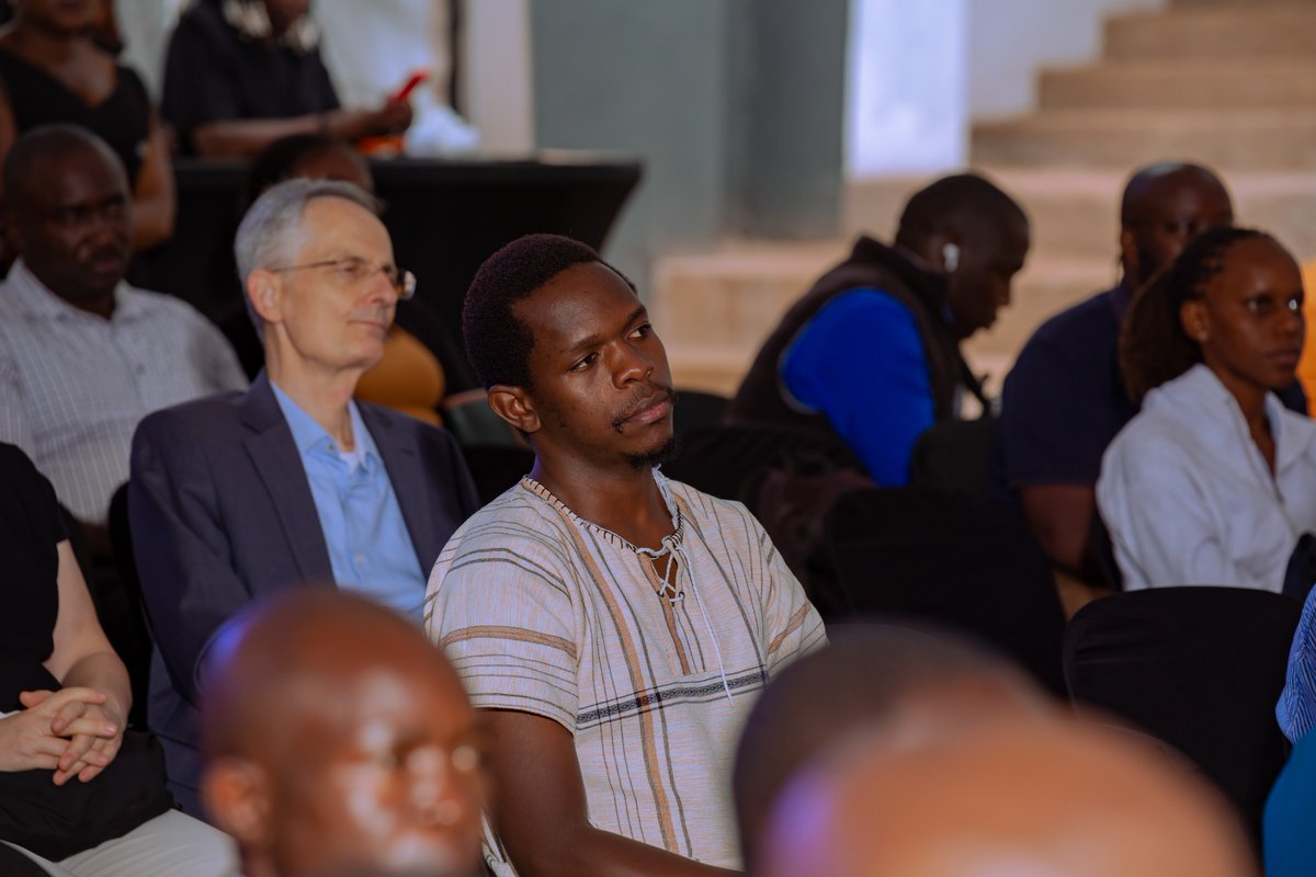 AndrewSerwadda2's tweet photo. To the Kodak moments 📸 
Launching a hub and space that not only promotes the essence of cultural heritage but also provides a space for other entrepreneurial opportunities.
#BarkClothCenterLaunch
#XensonArtsSpace https://t.co/LUKXtnTpra