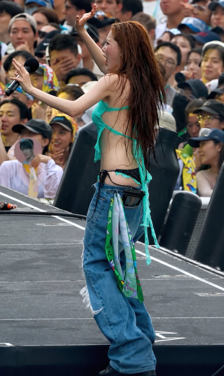 KchitoInteract's tweet photo. #TSUKI #츠키 #Billlie #빌리 Waterbomb Seoul 2026 https://t.co/EHV8mdjbeA