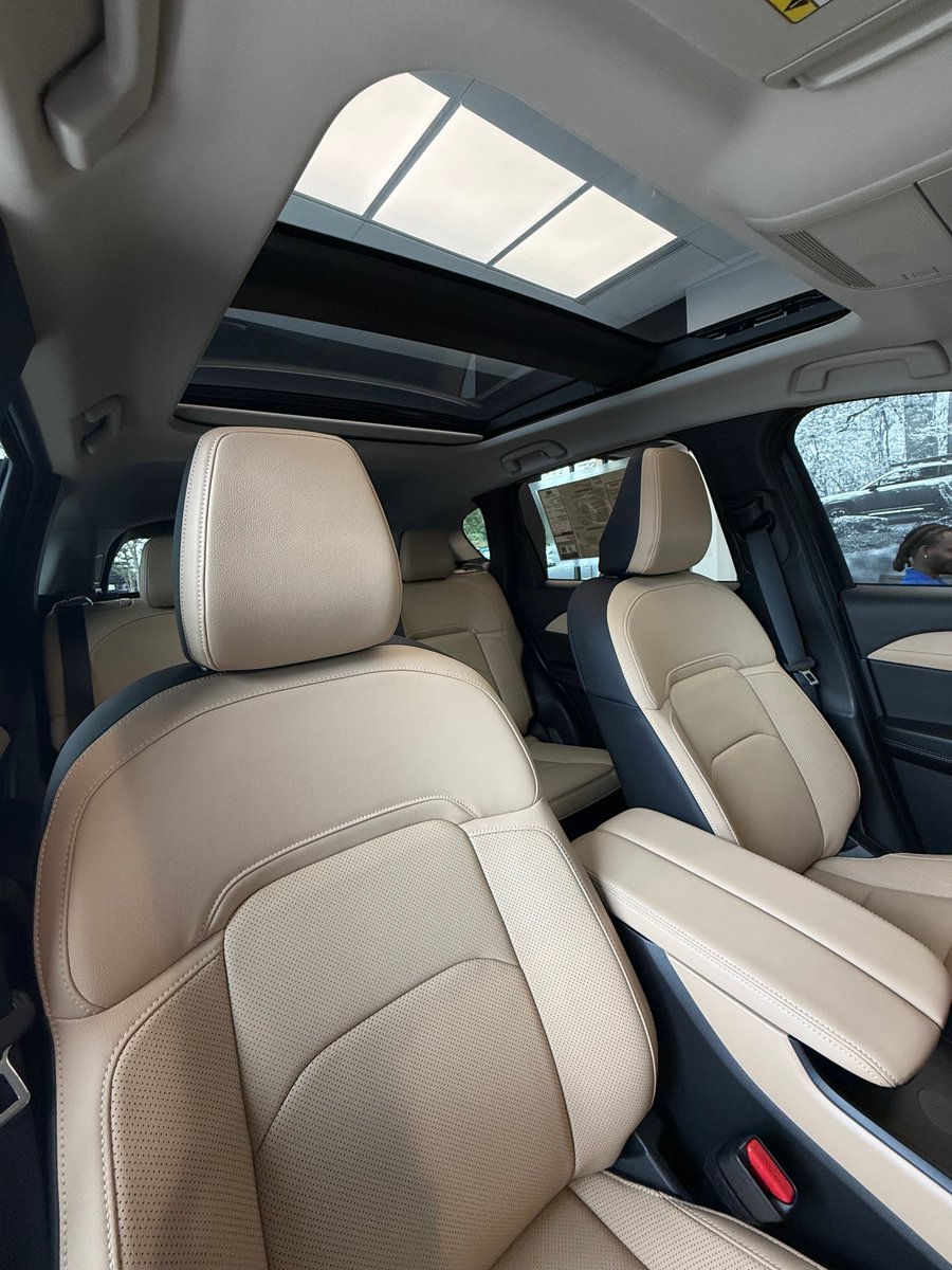 rickcasemazda's tweet photo. Great design is all about the details. From premium interiors to sleek exterior styling, there's plenty to discover during Walk-Around Wednesday.
#WalkAroundWednesday #RickCaseMazda #MazdaLife https://t.co/WJ23aCgdvO