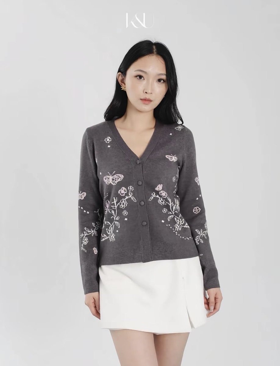 xxmouevs's tweet photo. Rekomendasi Cardigan brand lokal untuk semua jenis acara ✨

A Thread! https://t.co/IpGz0lNUJ7