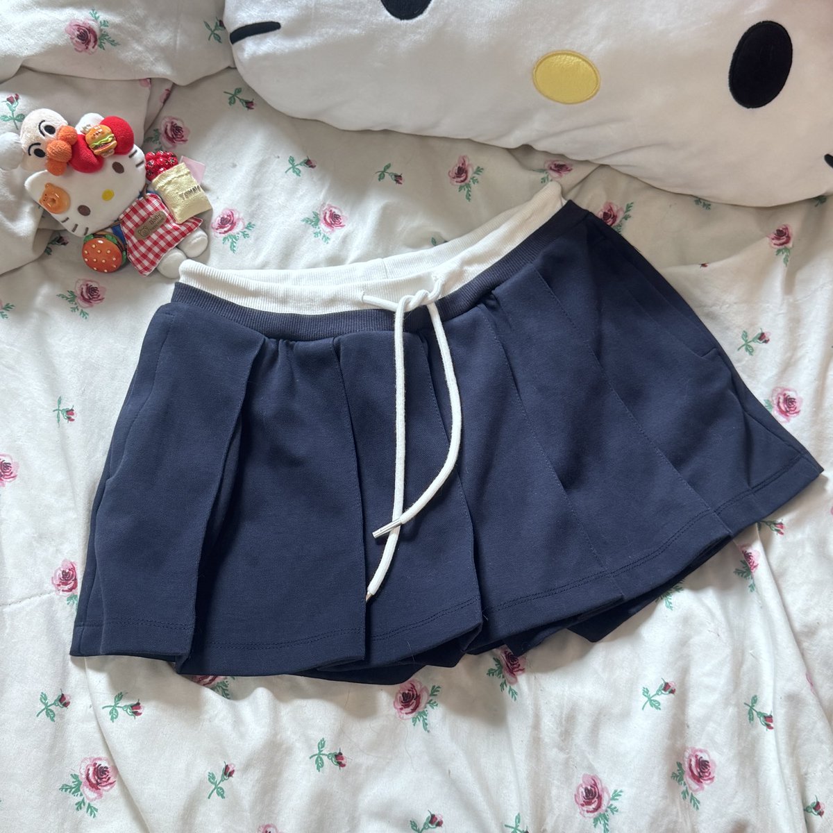 Fragile066's tweet photo. ￼กระโปรงกางเกงสีน้ำเงิน￼
ผ้าหนักๆผ้าดีมากค่า ยังไม่เคยใส่ 
Size L
150 bath
#ส่งต่อเสื้อผ้า #ส่งต่อเสื้อผ้ามือสอง #เสื้อผ้ามือสอง #ส่งต่อเสื้อผ้ามือ2 #vghbkk #bemingbkk #cintageshop #stylistshop #โล๊ะตู้  #ส่งต่อกระเป๋า #เสื้อผ้ามือ2 https://t.co/B8K5hMA1Ib