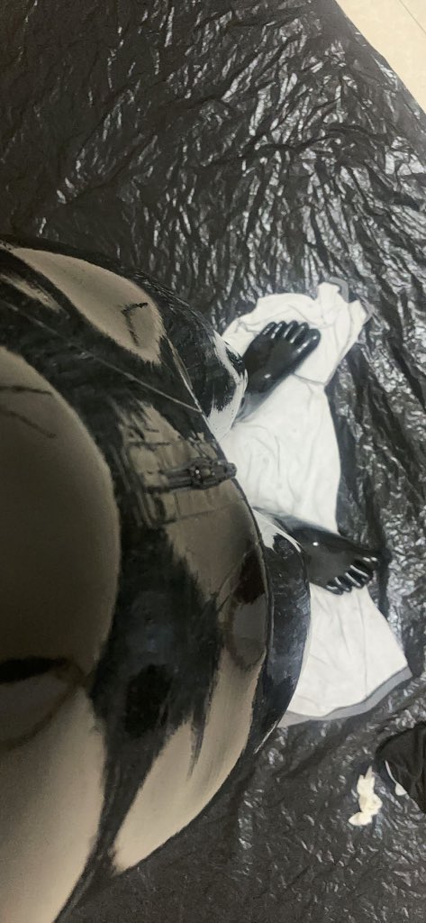 CCywmmt's tweet photo. 🥵
#乳胶衣 #latex #胶衣 https://t.co/C0oMoMbiCc