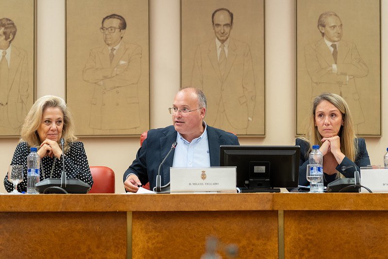 JimenaLPGC's tweet photo. 💬 En las Jornadas Parlamentarias del PP analizamos los grandes retos de España: vivienda, infraestructuras e inmigración.

🏠 Necesitamos reconstruir todo lo que el gobierno de Sánchez ha dinamitado. 

💙 Seguimos aportando soluciones y defendiendo a los canarios. https://t.co/uFFToqDmex