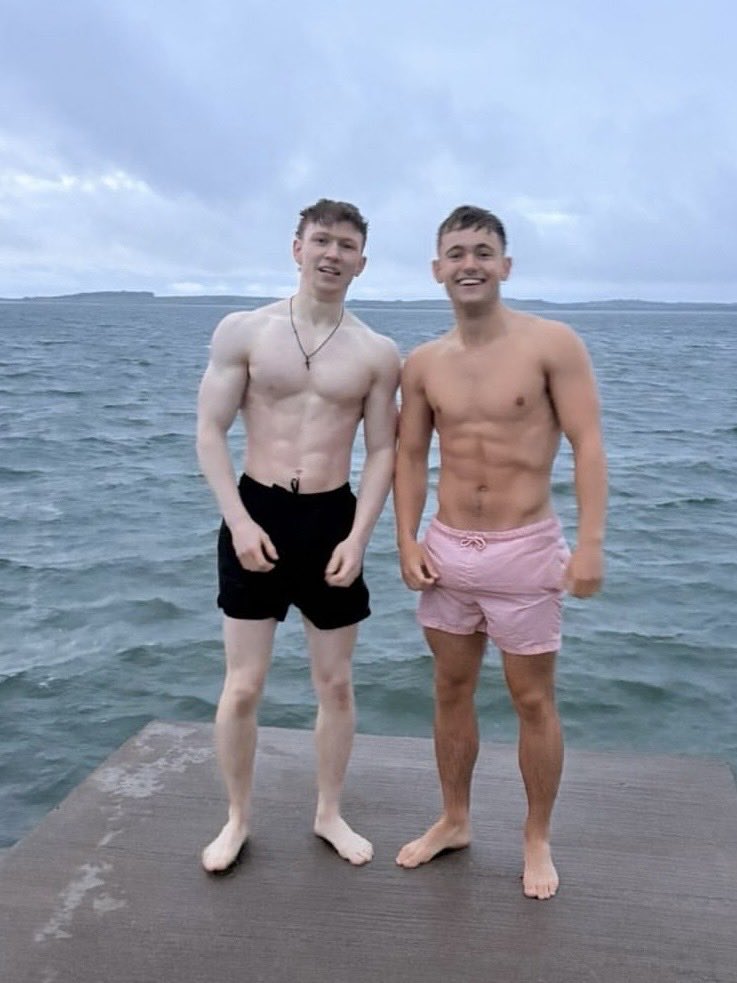 gaa_hot's tweet photo. Jayrfitness 🥵🥵 https://t.co/MGeO1SwVbE