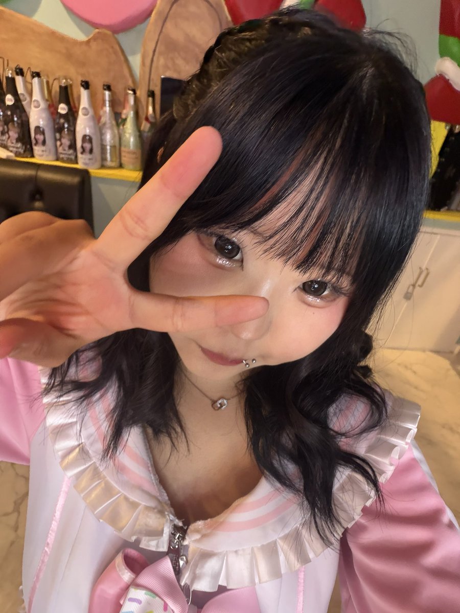 kannmee1's tweet photo. しゅっきんなう~♪
爪がきょうやっと誕生します🐣 https://t.co/UX8tMzxR6E