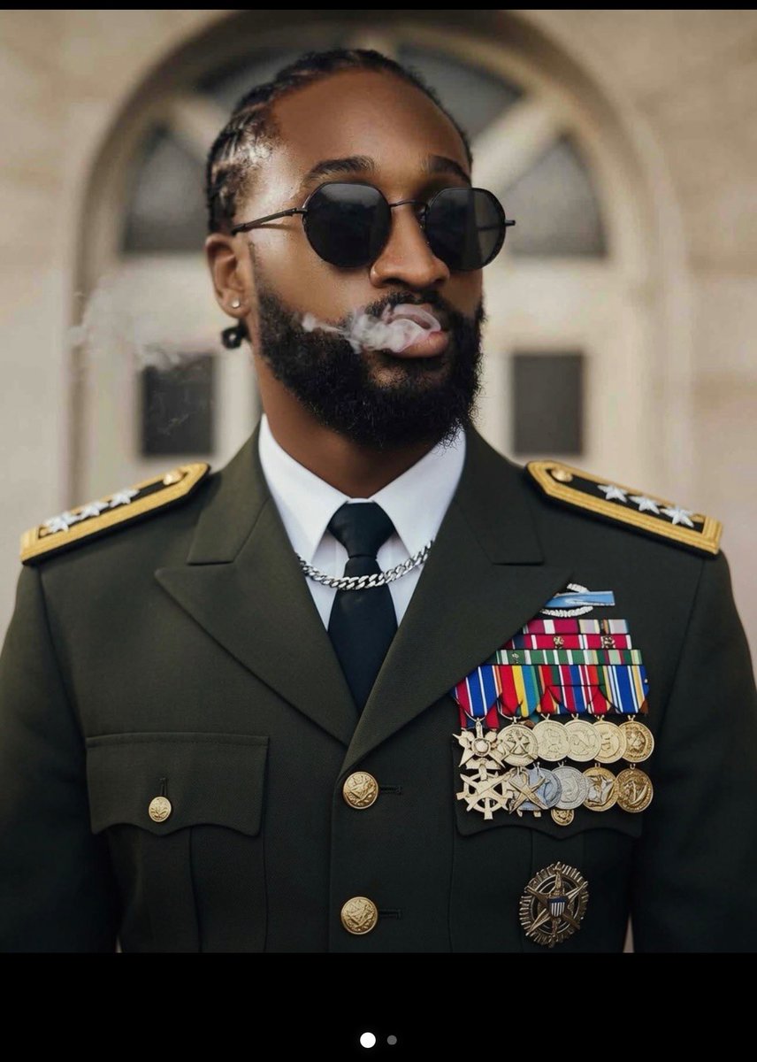 Palomatwala's tweet photo. General Chimsom compliments are all I live for👏🏾👏🏾👏🏾👏🏾

#BBNaija https://t.co/B5roo5lTZI