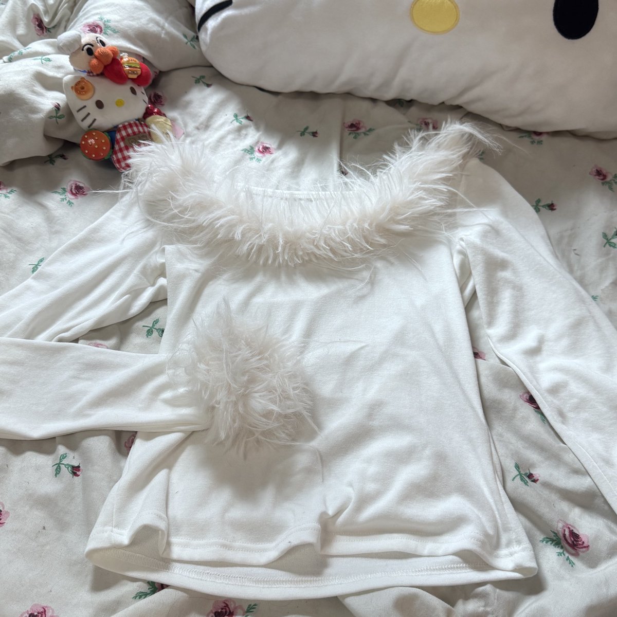 Fragile066's tweet photo. ￼ปาดไหล่แขนยาวขน￼
Size M
90 bath

#ส่งต่อเสื้อผ้า #ส่งต่อเสื้อผ้ามือสอง #เสื้อผ้ามือสอง #ส่งต่อเสื้อผ้ามือ2 #vghbkk #bemingbkk #cintageshop #stylistshop #โล๊ะตู้  #ส่งต่อกระเป๋า #เสื้อผ้ามือ2 https://t.co/kM1onNwa8v