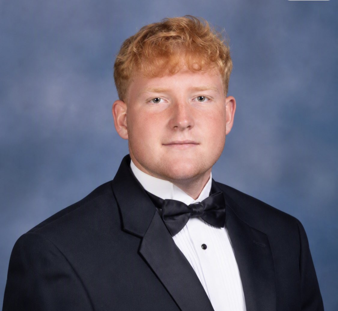 RebeccaCorrig11's tweet photo. Proud Mom. #bigred c/o 2027
@RyanCorrigan08 https://t.co/ekIrfXuY8t