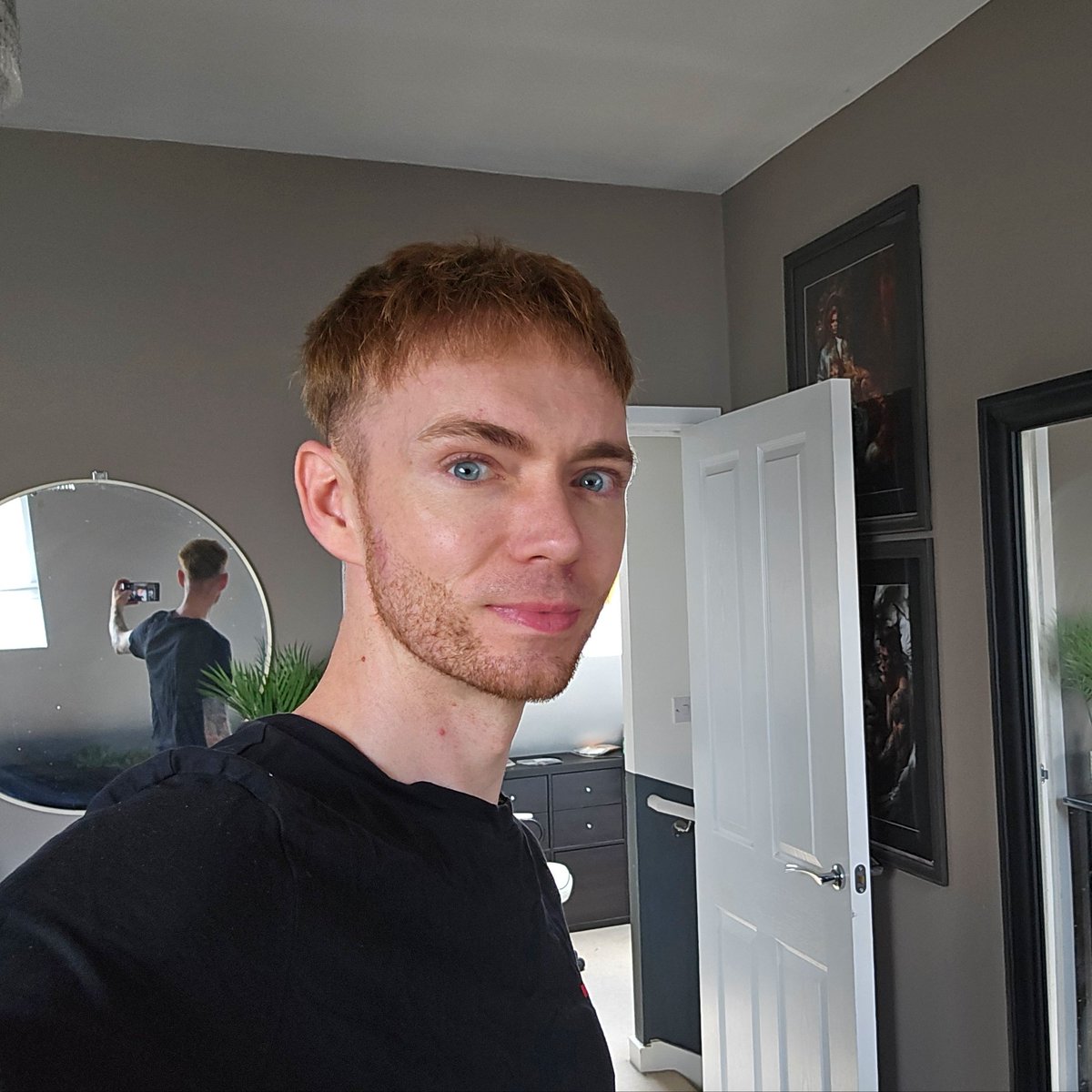 Jhinchliffe07's tweet photo. Hair cut ! Now time to style it 🦊😜 https://t.co/4YvpgVw0gB