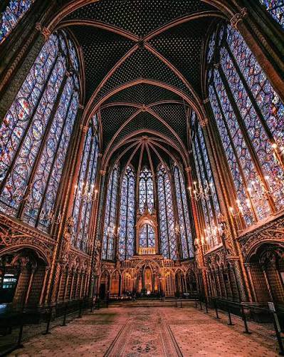 ShailendraY7236's tweet photo. Myth: Cathedral stained glass is thicker at the bottom because glass flows over time. π§
Fact: Medieval glassmakers couldn't produce perfectly flat sheets! Glaziers simply mounted the thicker, uneven edges at the bottom when installing them. ππ°
#FunFact #ScienceMyths https://t.co/aZo1C50YiW