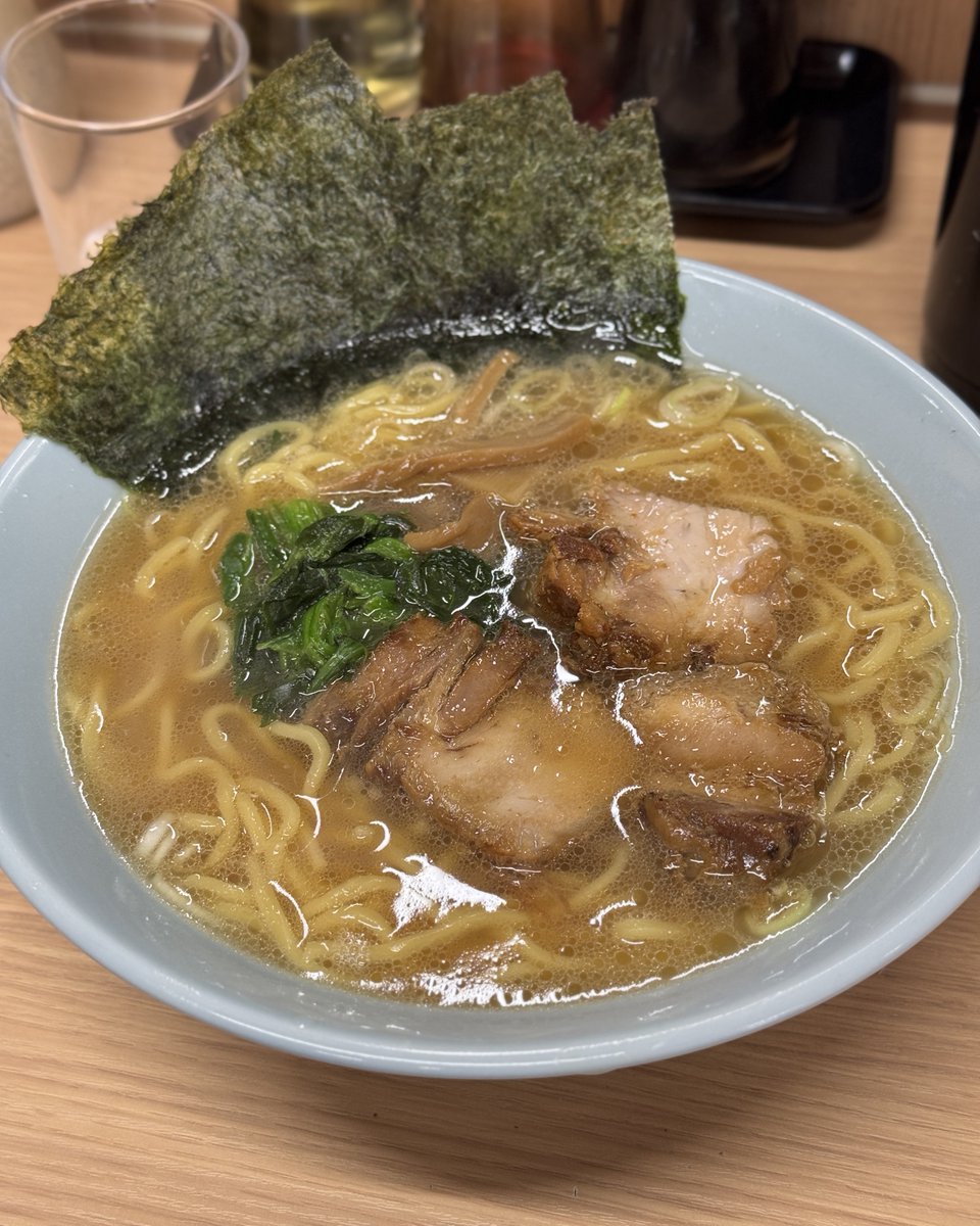 sleep_t's tweet photo. 北久里浜　ラーメン三和
角煮ラーメン 並
ギョーザ https://t.co/wbCSaJZJgt