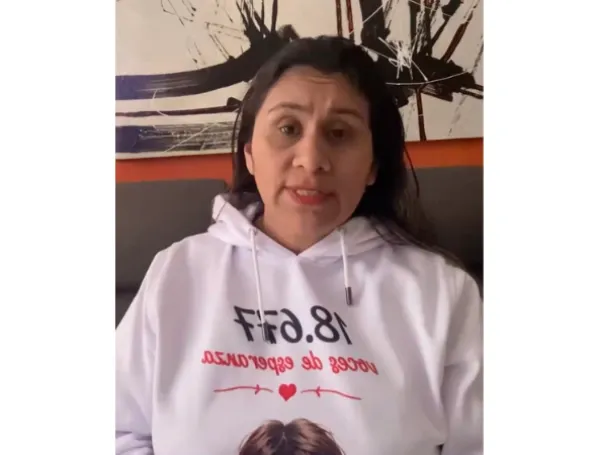 Horadelaverdad's tweet photo. #ENVIVO "Lo más grave es que, cuando alcé la voz para exigir respeto por las víctimas, en lugar de solidaridad recibí ataques e insultos."  @DeisyDorelly

Escúchenos en: YT https://t.co/Cg2L8v07gF https://t.co/OY5WnS57ui