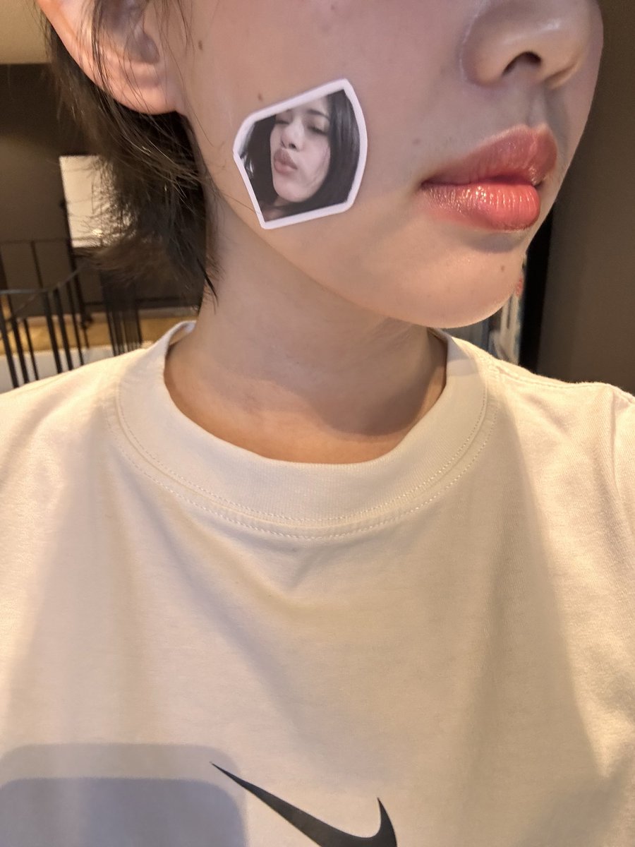SreynichS70009's tweet photo. https://t.co/XbhZCv4Upg