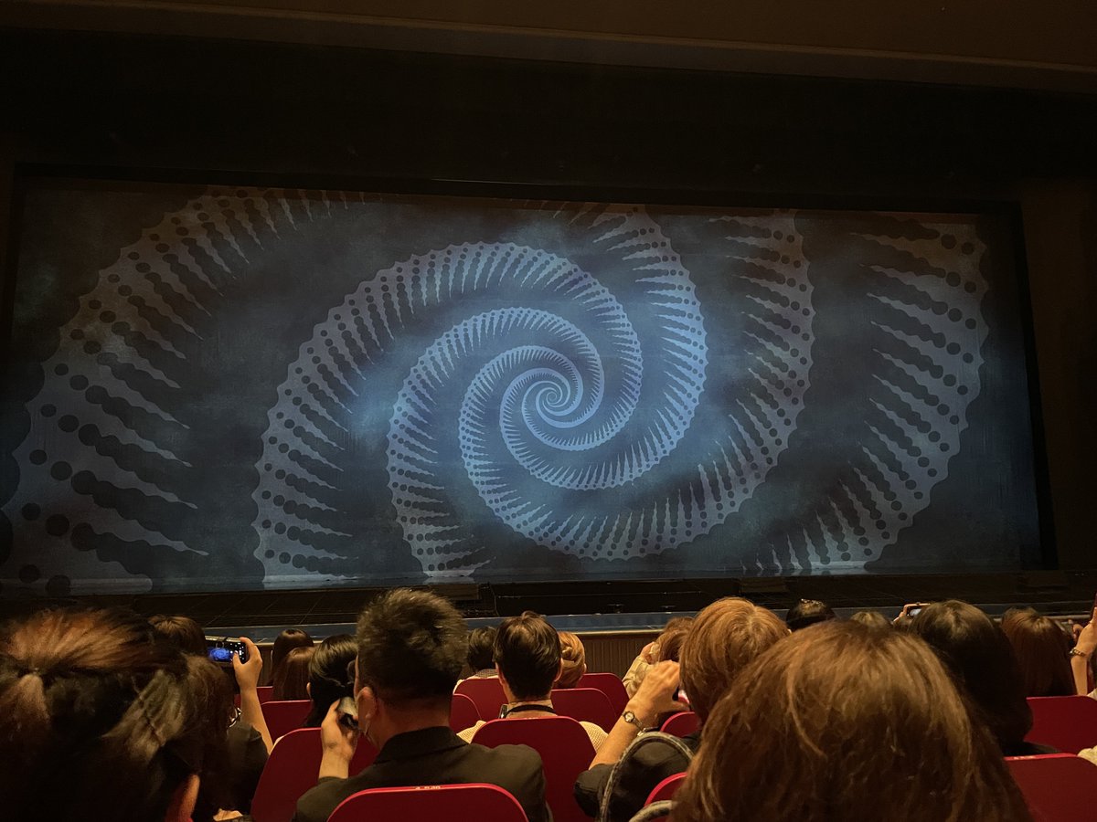 Re_my_Mine's tweet photo. 宝塚歌劇 宙組公演『黒蜥蜴』『Diamond IMPULSE』ソワレを観に来ました！(๑>◡<๑) https://t.co/Rglbq8kh8V