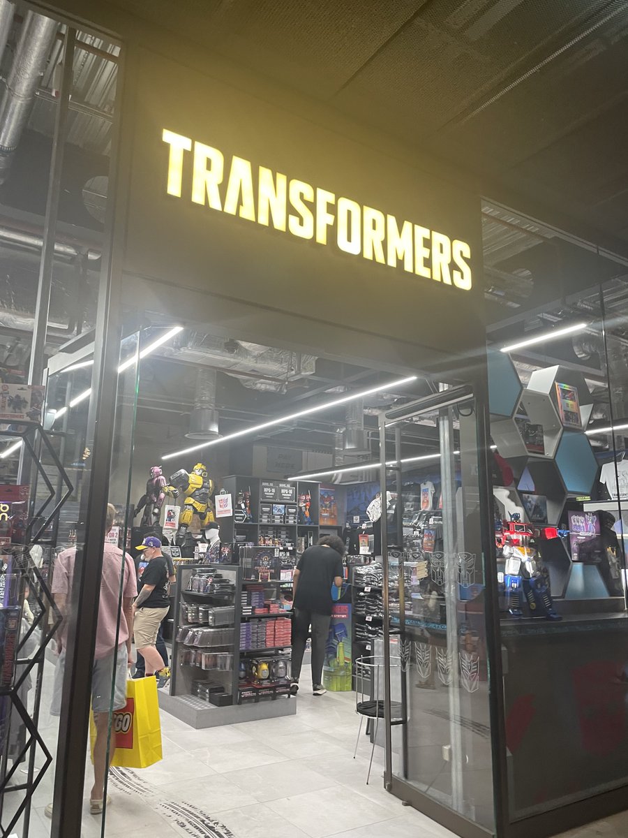 Machin3_Elf's tweet photo. it feels like I’ve made a religious pilgrimage https://t.co/9VAKlg2iqN