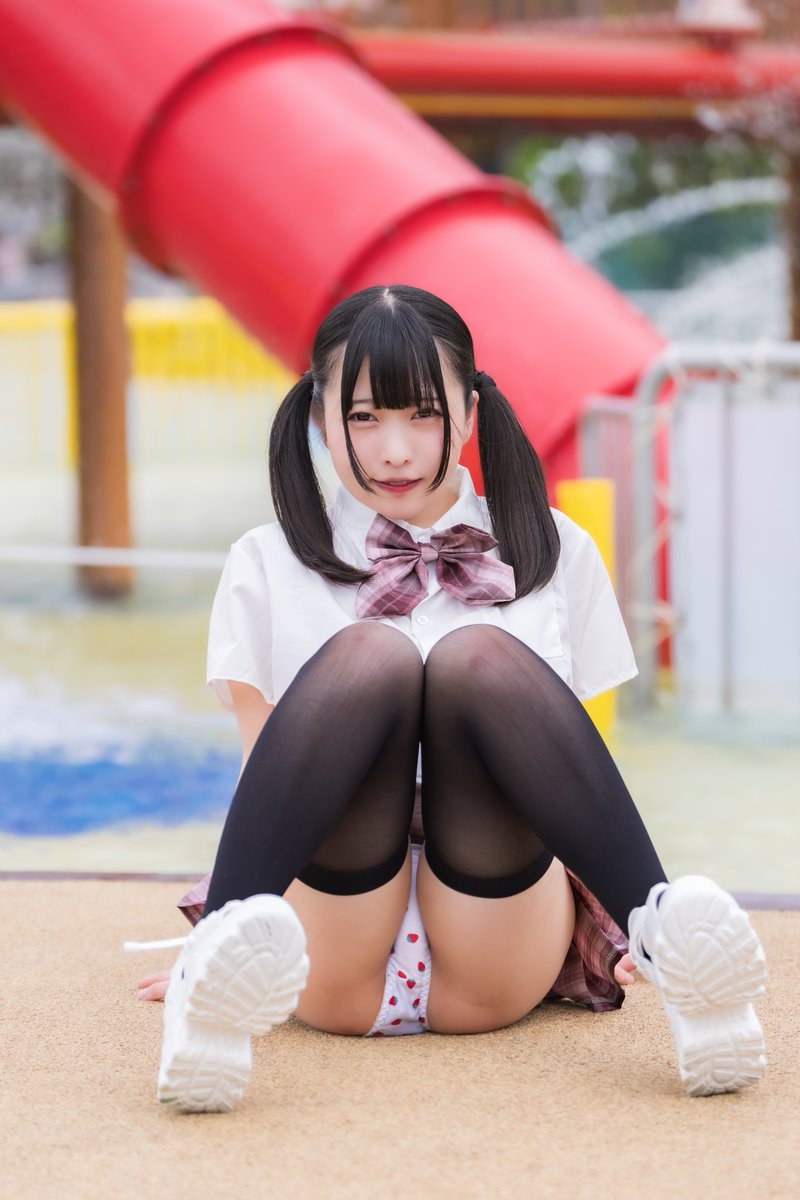 yamada_wan_2's tweet photo. 四葉なの
ニコニコ♡LOVERS @ 東京サマーランド
『近代麻雀水着祭2026』

#四葉なの #ニコラバ
#近代麻雀水着祭2026 #いかなきゃキンマー https://t.co/AdkfGswg4H