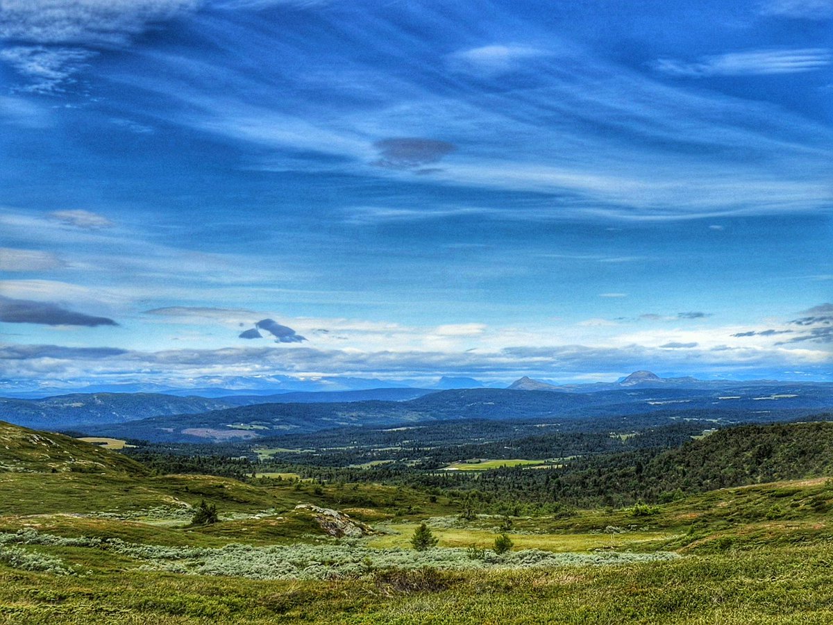 Erik_Quill's tweet photo. 21km hike through mountainous terrain https://t.co/pIBpmF2bZs