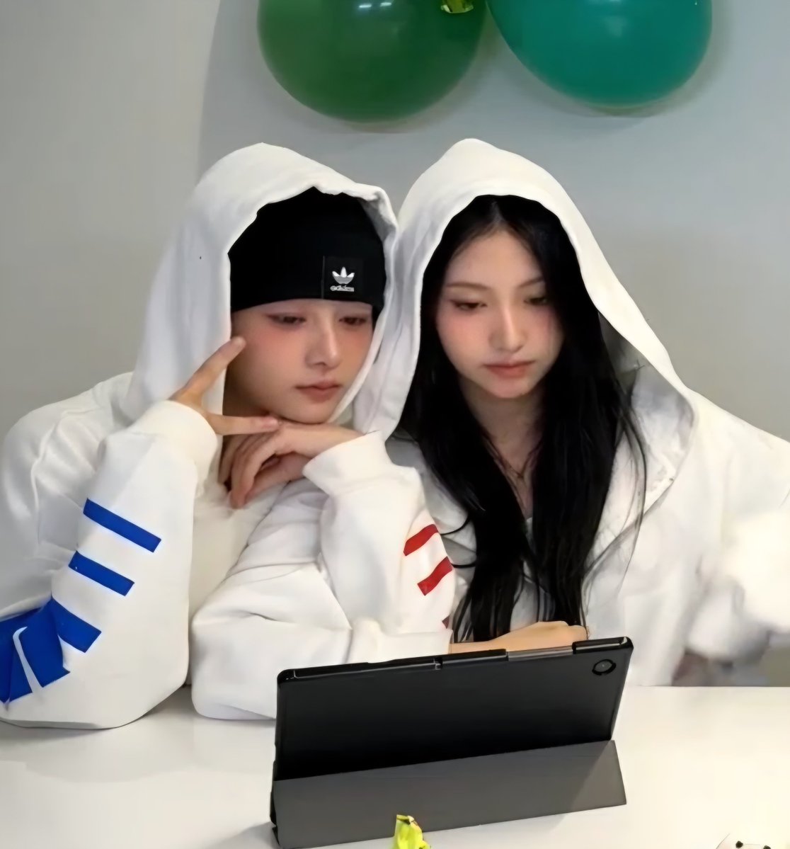ozini9's tweet photo. #코이즈 🫂💕 https://t.co/A3u9EmW2Wo